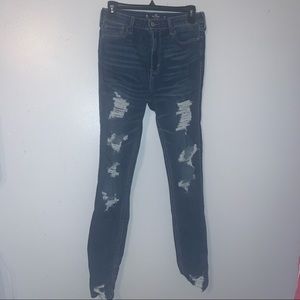hollister women’s distressed denim jeans size 9